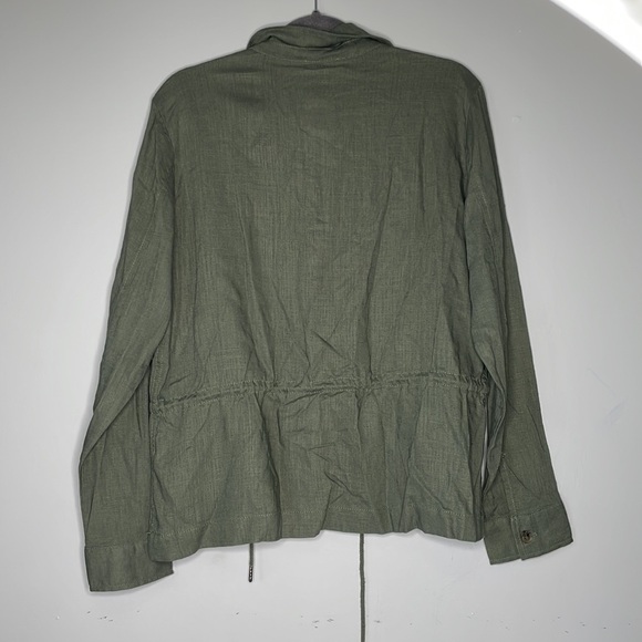 Ricki’s Linen Button Up - Picture 5 of 6